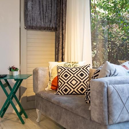 Invigorating Studio Flat Near Kordon In Alsancak Appartement İzmir Buitenkant foto